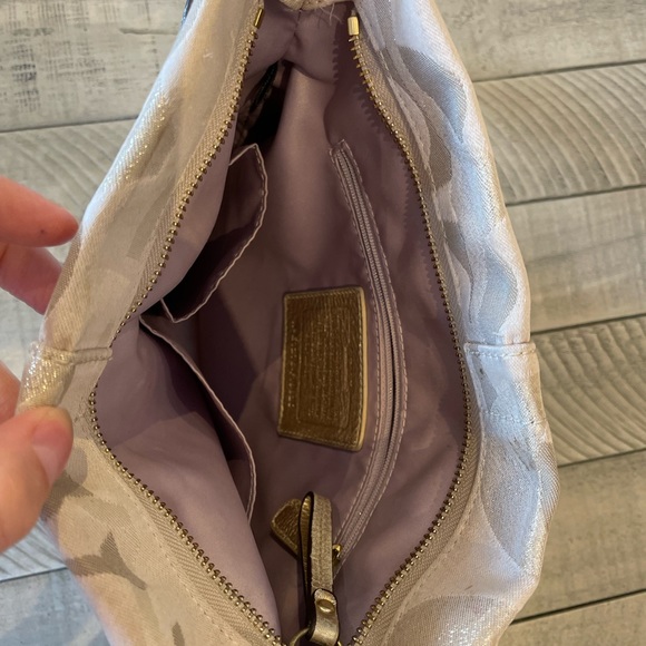 Cross Body Authentic Coach Purse - Picture 3 of 4